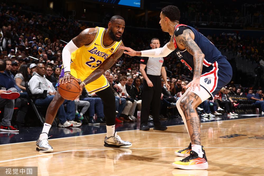 底角埋伏的 底角埋伏的