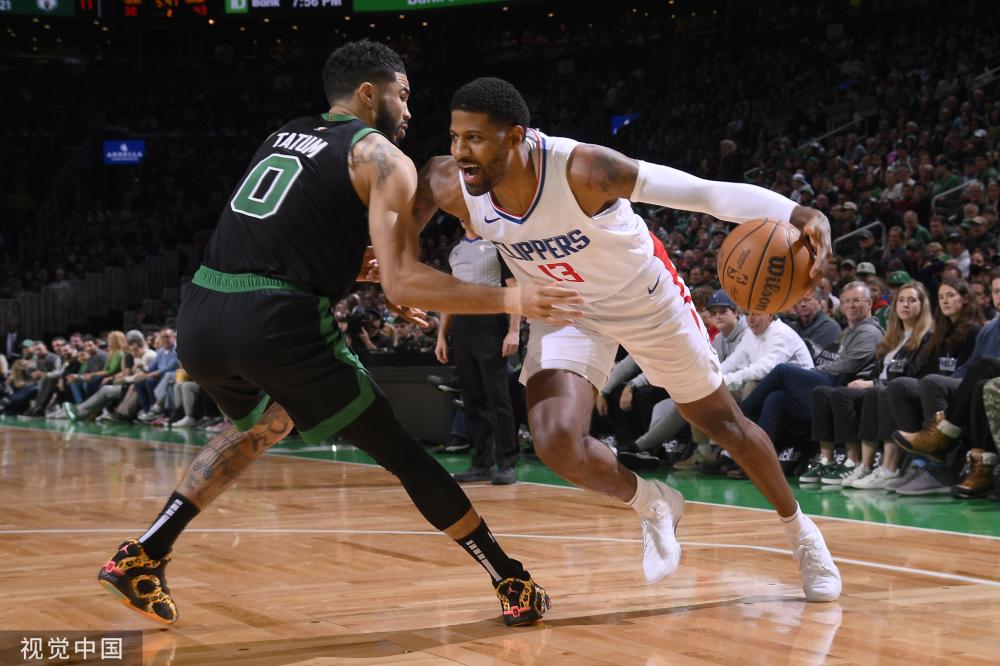 在两个球队 在两个球队